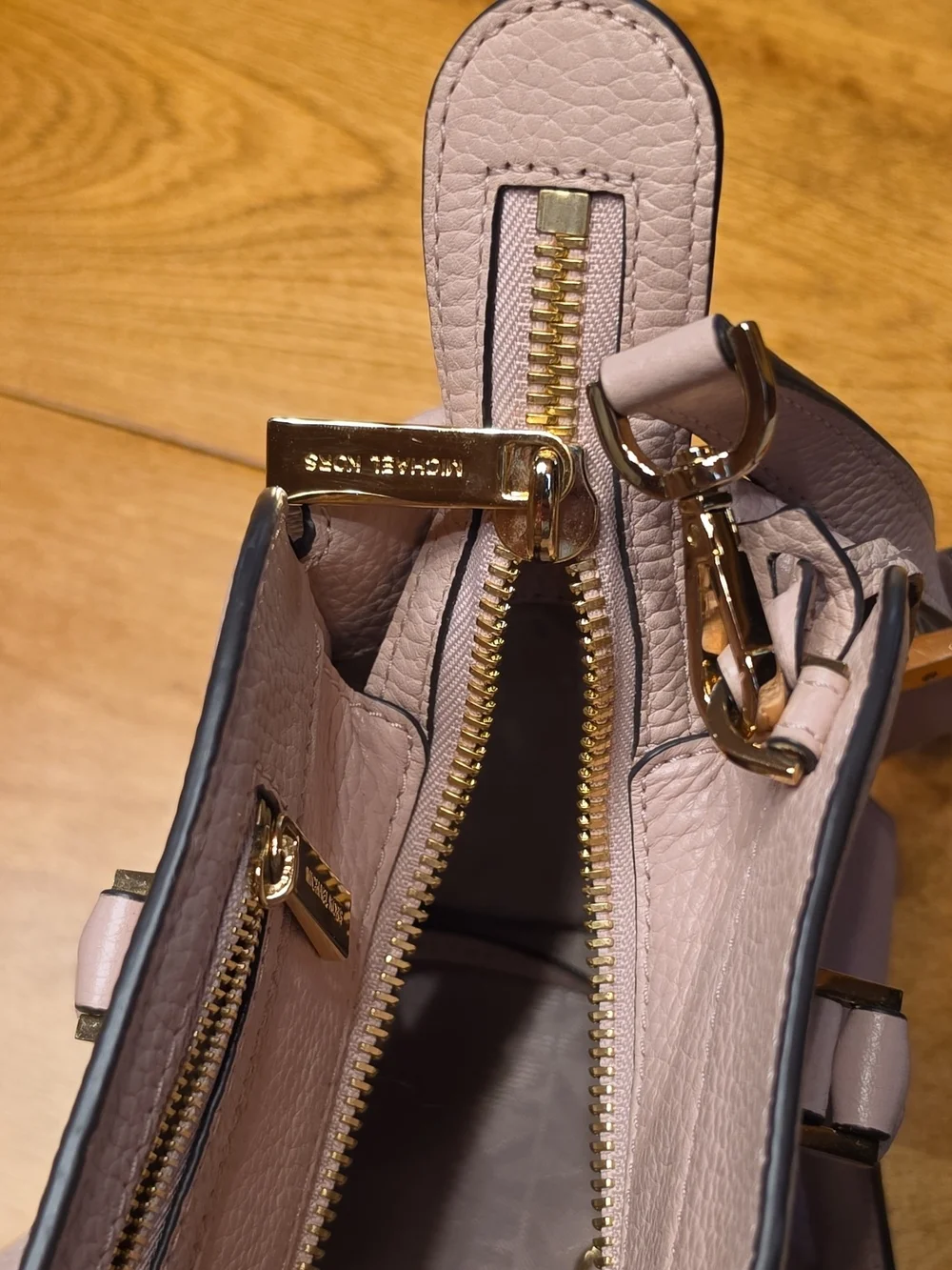 Michael Kors Pebbled Satchel in Blush Pink with Gold Hardware And Dust Bag